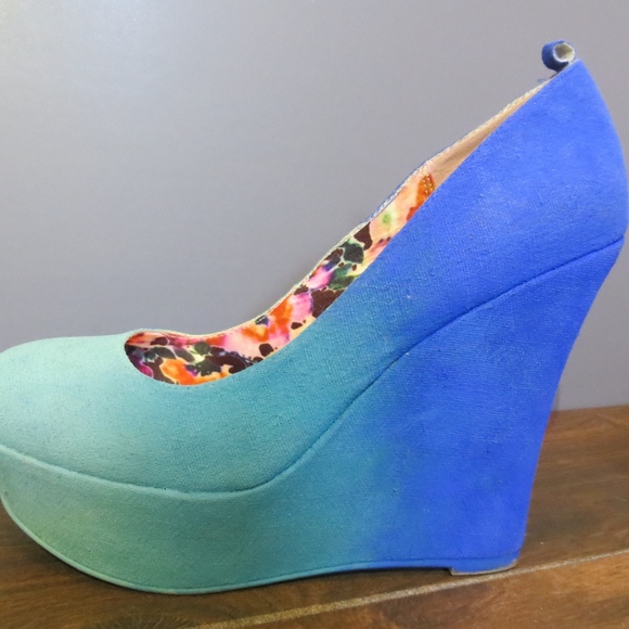 Teal Blue Ombre Wedges - Picture 7 of 8